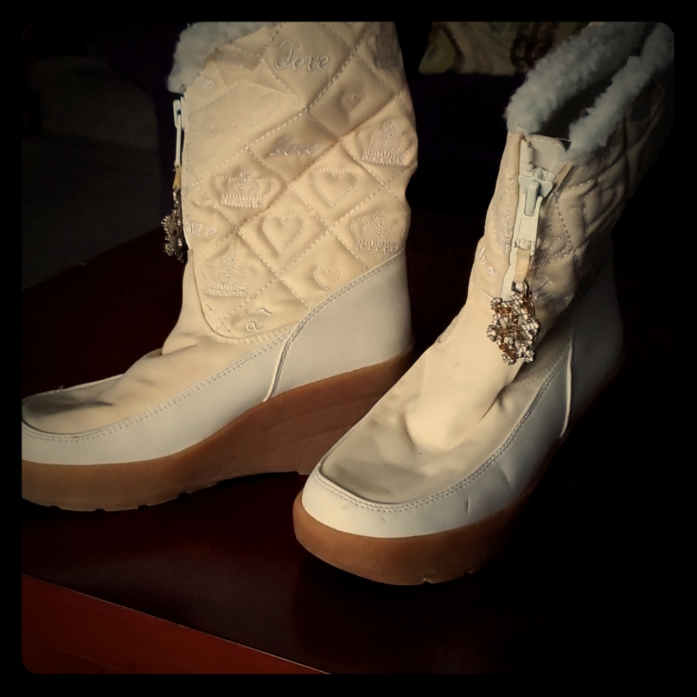 Juicy couture moon boot wedge snowboots